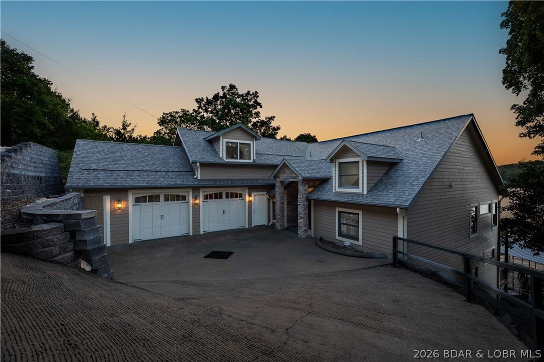 423 Kona Cv, Roach, MO, 65787, USA, 4 Bedrooms Bedrooms, ,5 BathroomsBathrooms,Residential,Active,423 Kona Cv,3589006
