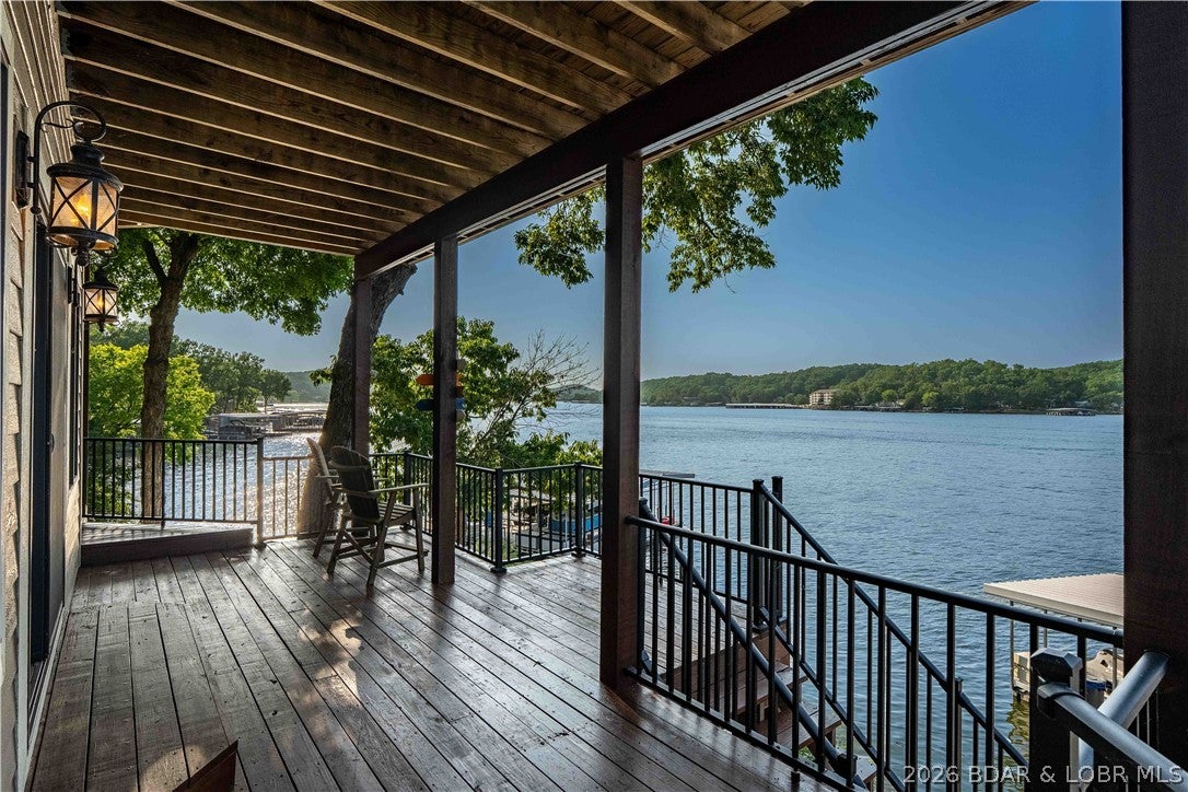 423 Kona Cv, Roach, MO, 65787, USA, 4 Bedrooms Bedrooms, ,5 BathroomsBathrooms,Residential,Active,423 Kona Cv,3589006