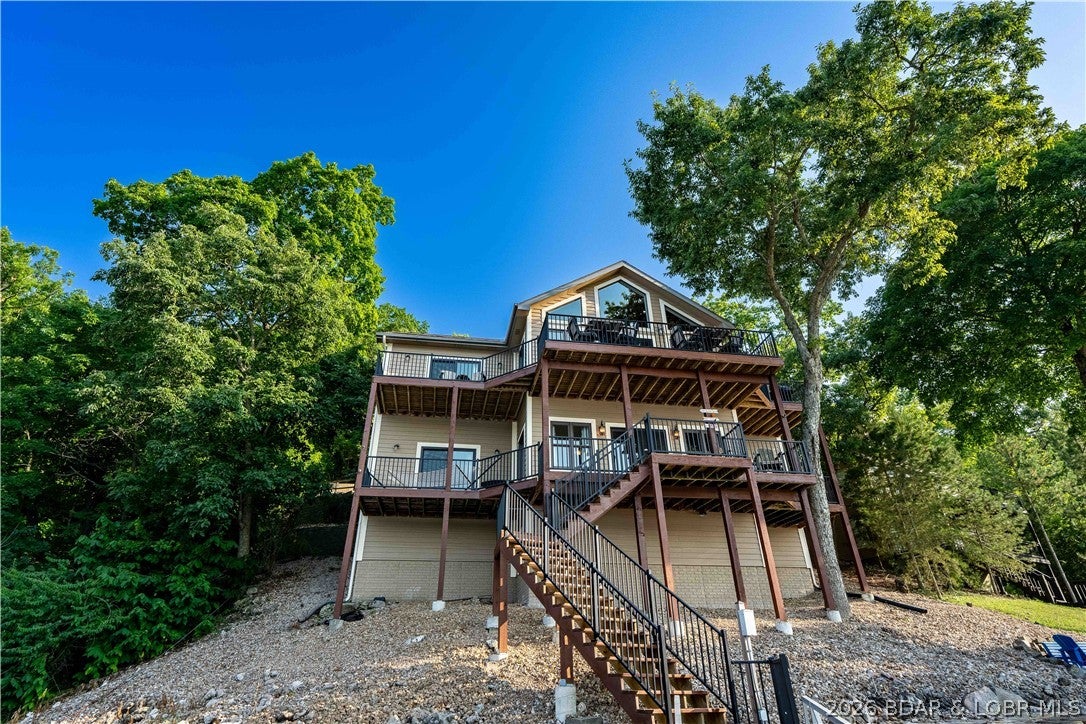 423 Kona Cv, Roach, MO, 65787, USA, 4 Bedrooms Bedrooms, ,5 BathroomsBathrooms,Residential,Active,423 Kona Cv,3589006
