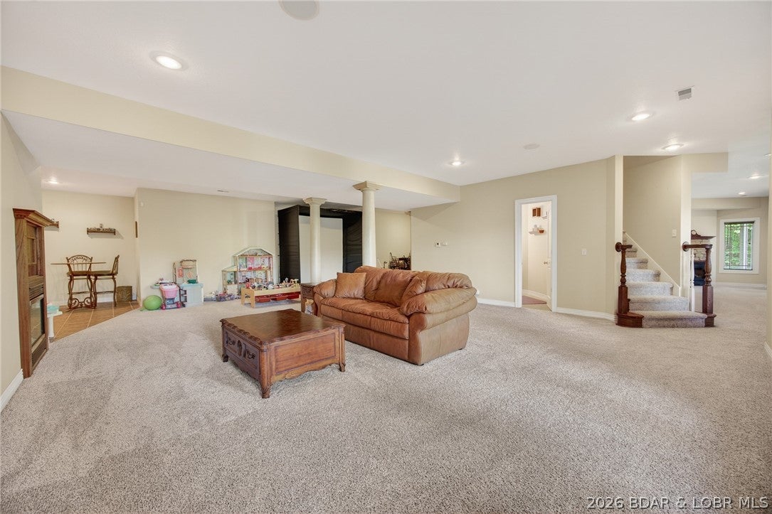 105 W Crossfox Trl, Camdenton, MO, 65020, USA, 5 Bedrooms Bedrooms, ,7 BathroomsBathrooms,Residential,Active,105 W Crossfox Trl,3588046