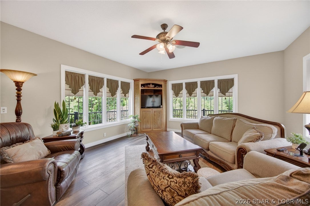 105 W Crossfox Trl, Camdenton, MO, 65020, USA, 5 Bedrooms Bedrooms, ,7 BathroomsBathrooms,Residential,Active,105 W Crossfox Trl,3588046