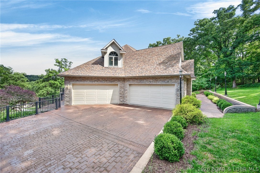 105 W Crossfox Trl, Camdenton, MO, 65020, USA, 5 Bedrooms Bedrooms, ,7 BathroomsBathrooms,Residential,Active,105 W Crossfox Trl,3588046