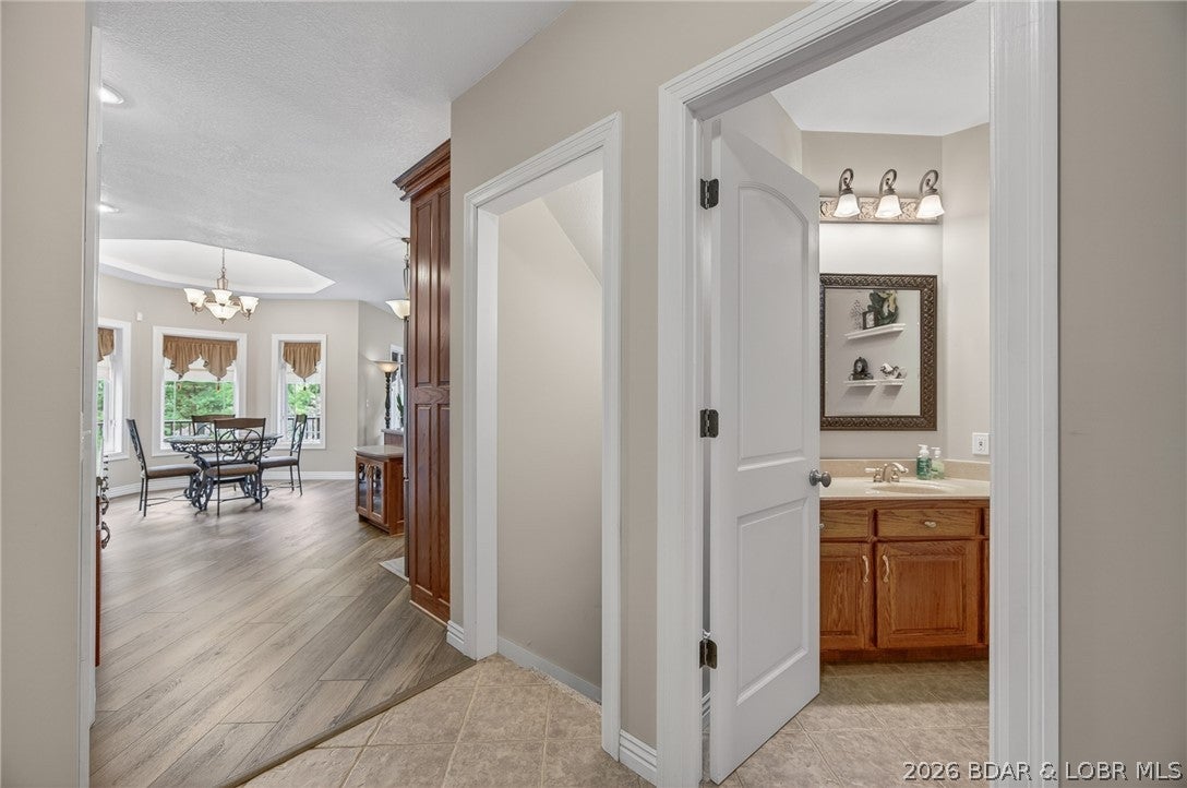 105 W Crossfox Trl, Camdenton, MO, 65020, USA, 5 Bedrooms Bedrooms, ,7 BathroomsBathrooms,Residential,Active,105 W Crossfox Trl,3588046