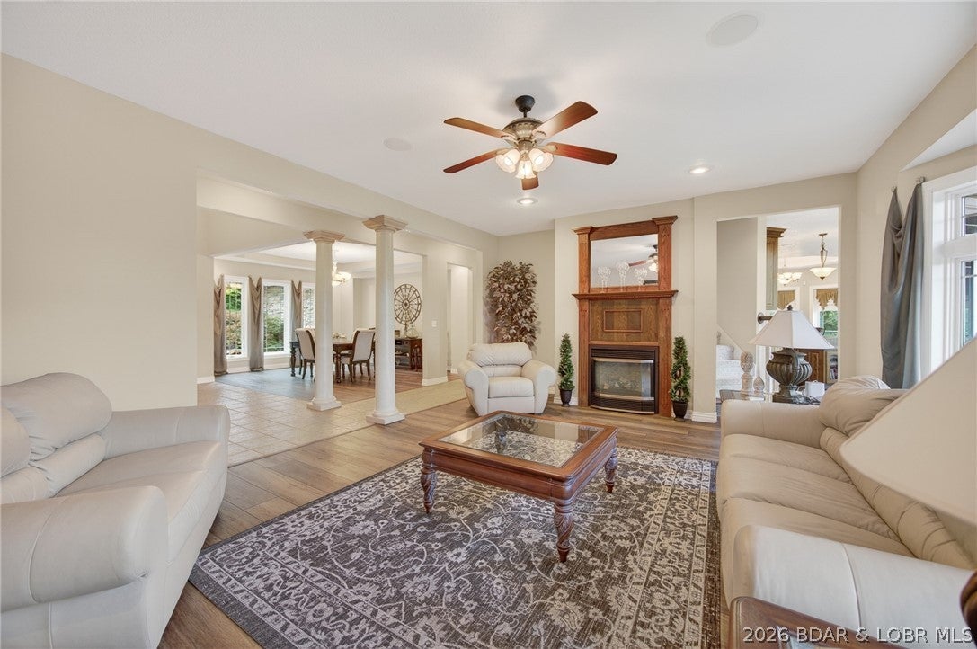 105 W Crossfox Trl, Camdenton, MO, 65020, USA, 5 Bedrooms Bedrooms, ,7 BathroomsBathrooms,Residential,Active,105 W Crossfox Trl,3588046
