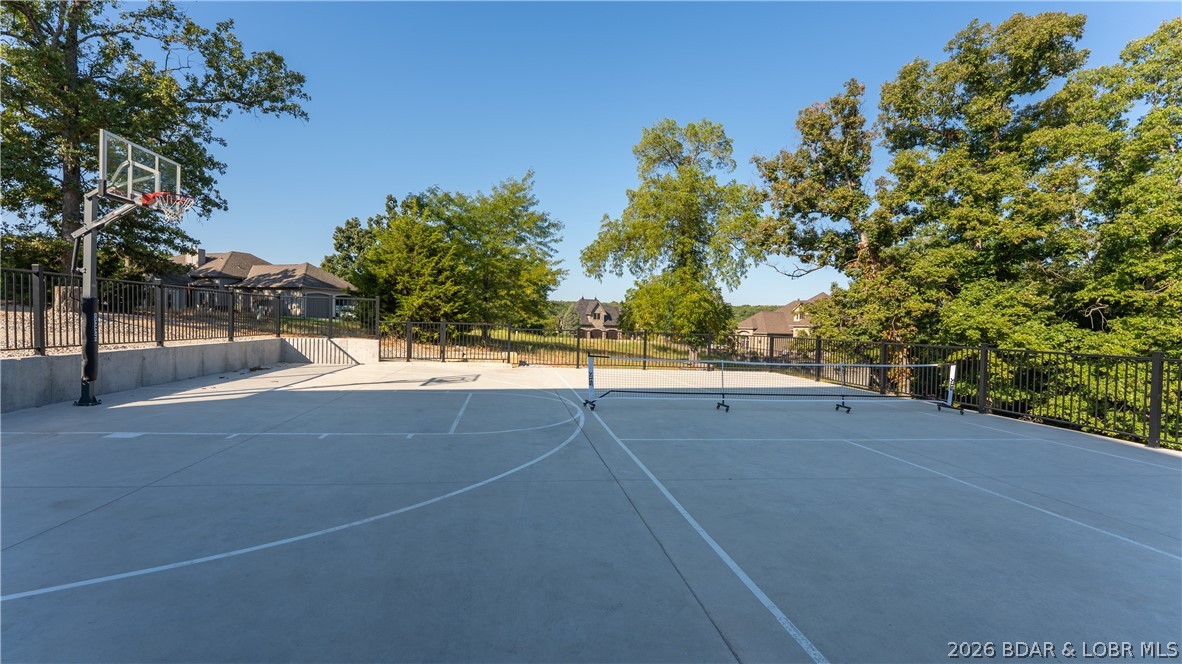 5751 Tree Leaf Ct, Osage Beach, MO, 65065, USA, 8 Bedrooms Bedrooms, ,8 BathroomsBathrooms,Residential,Active,5751 Tree Leaf Ct,3586909