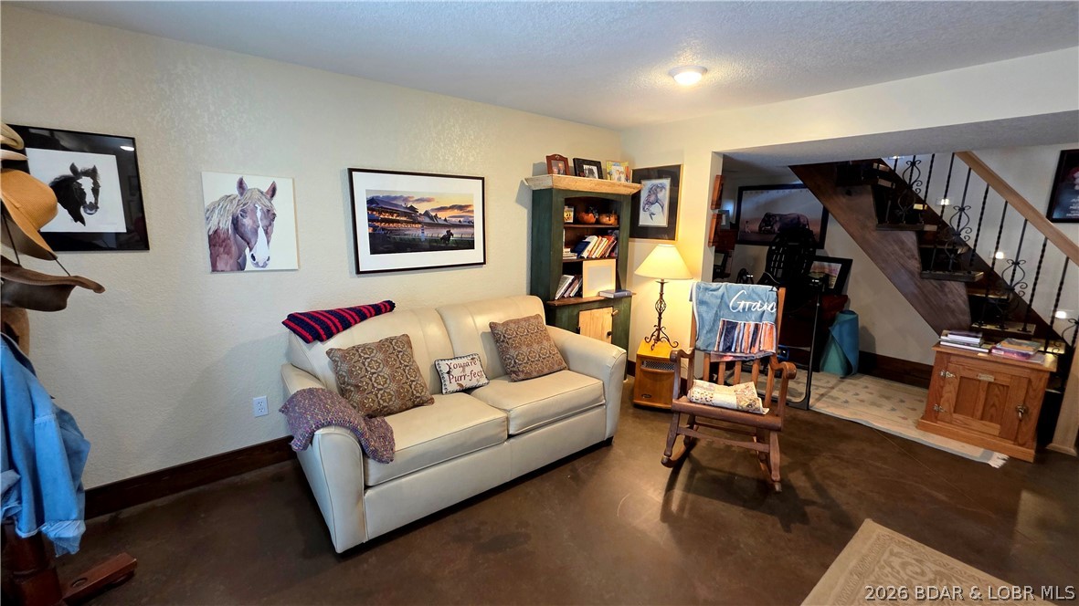Versailles, Missouri, 65084, United States, 4 Bedrooms Bedrooms, ,3 BathroomsBathrooms,Residential,Active,2028788