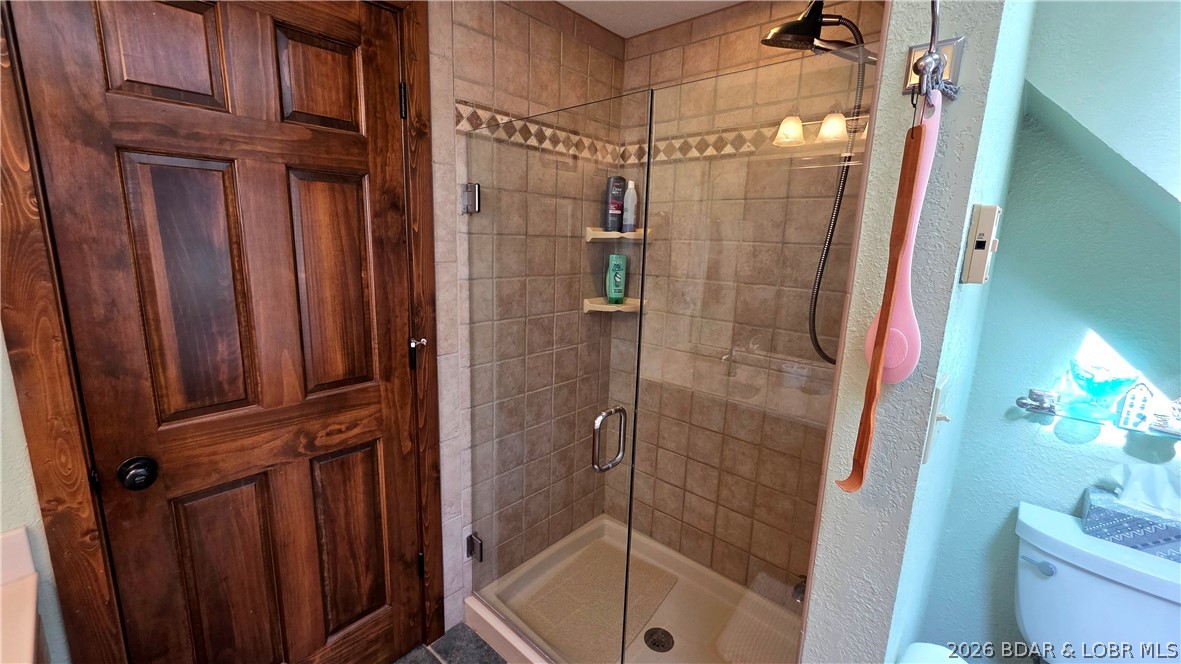 Versailles, Missouri, 65084, United States, 4 Bedrooms Bedrooms, ,3 BathroomsBathrooms,Residential,Active,2028788
