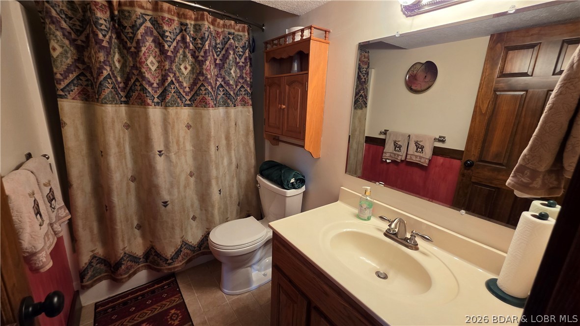 Versailles, Missouri, 65084, United States, 4 Bedrooms Bedrooms, ,3 BathroomsBathrooms,Residential,Active,2028788