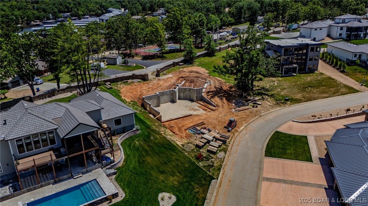 Osage Beach, Missouri, 65065, United States, 4 Bedrooms Bedrooms, ,6 BathroomsBathrooms,Residential,Active,2008268