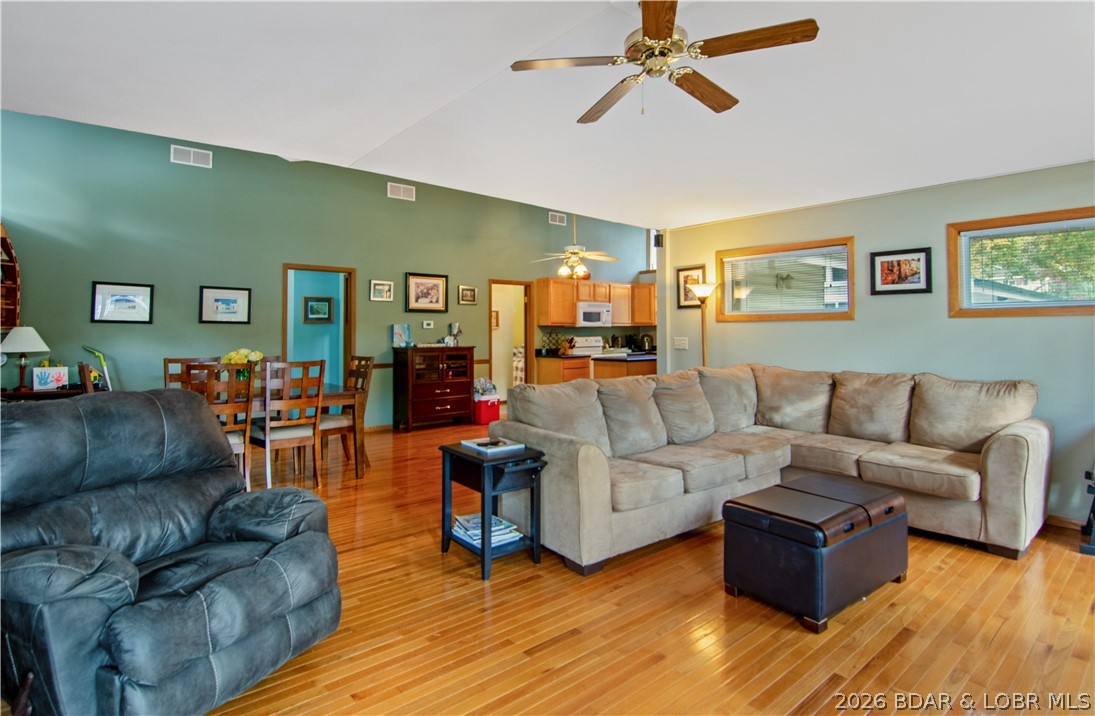 8 Walnut Court