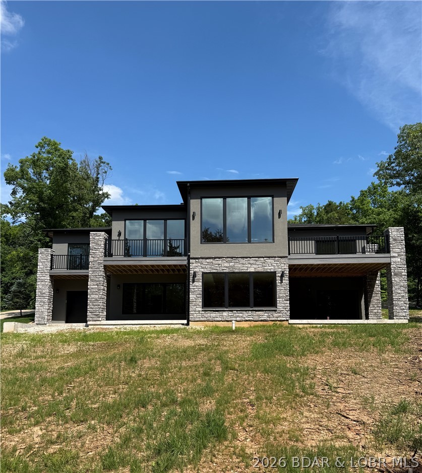 106 W Cross Fox Trl, Camdenton, MO, 65020, USA, 4 Bedrooms Bedrooms, ,6 BathroomsBathrooms,Residential,Active,106 W Cross Fox Trl,3586782
