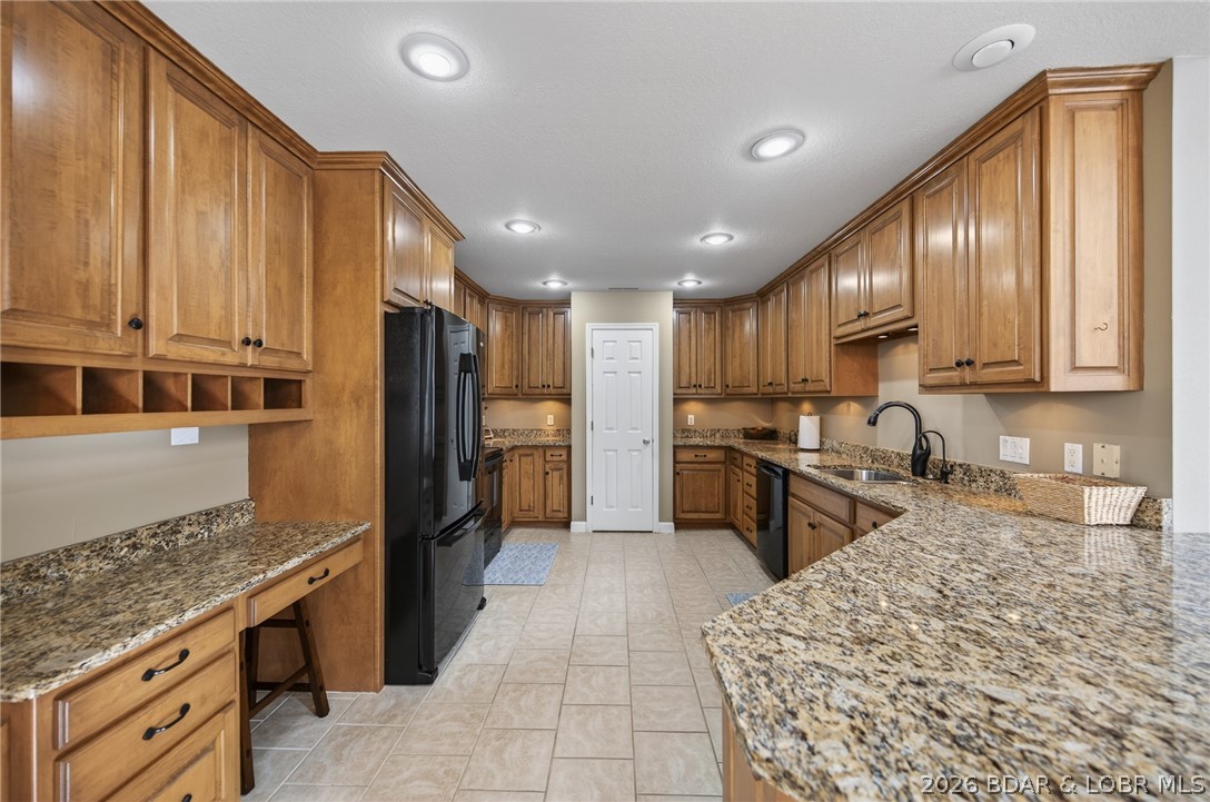 Lake Ozark, Missouri, 65049, United States, 5 Bedrooms Bedrooms, ,4 BathroomsBathrooms,Residential,Active,2019484