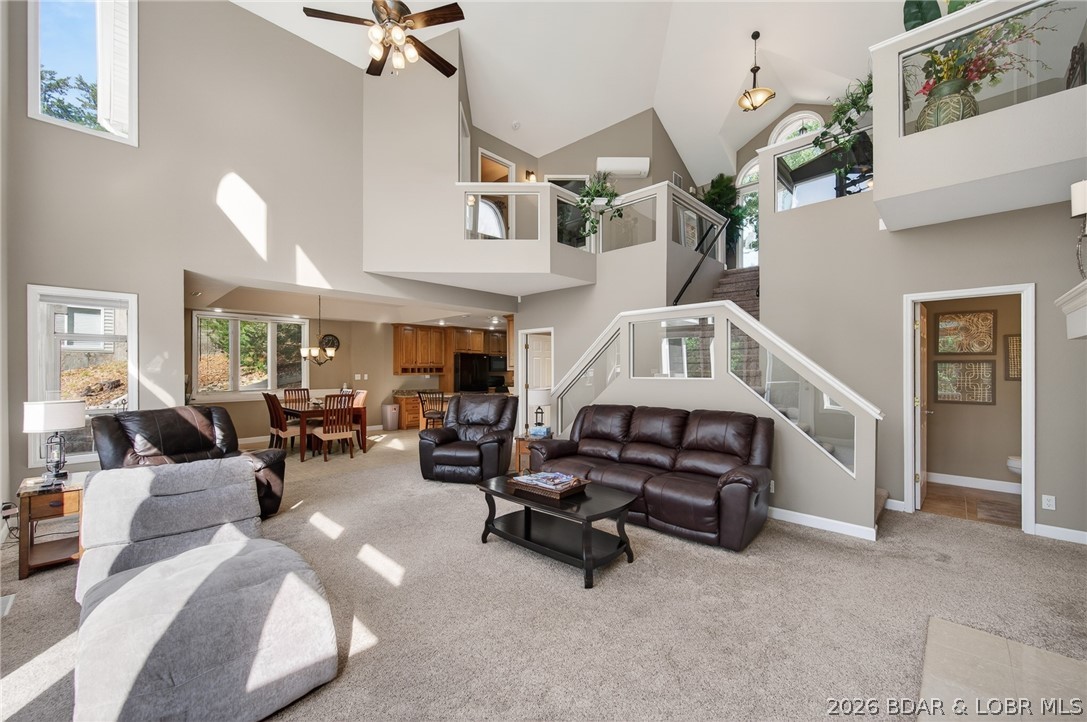 Lake Ozark, Missouri, 65049, United States, 5 Bedrooms Bedrooms, ,4 BathroomsBathrooms,Residential,Active,2019484