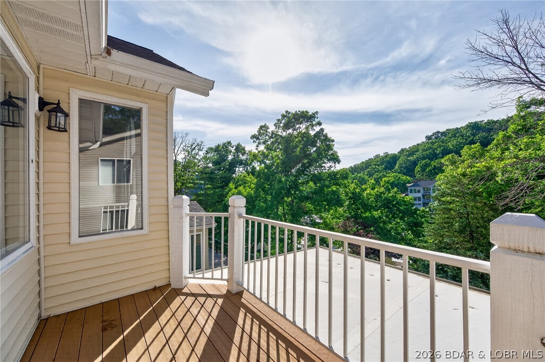Lake Ozark, Missouri, 65049, United States, 5 Bedrooms Bedrooms, ,4 BathroomsBathrooms,Residential,Active,2019484