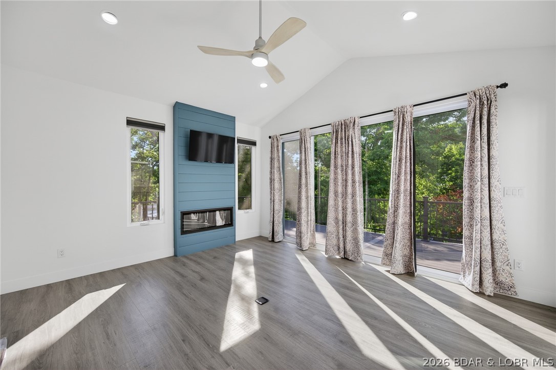 Lake Ozark, Missouri, 65049, United States, 5 Bedrooms Bedrooms, ,4 BathroomsBathrooms,Residential,Active,2019484