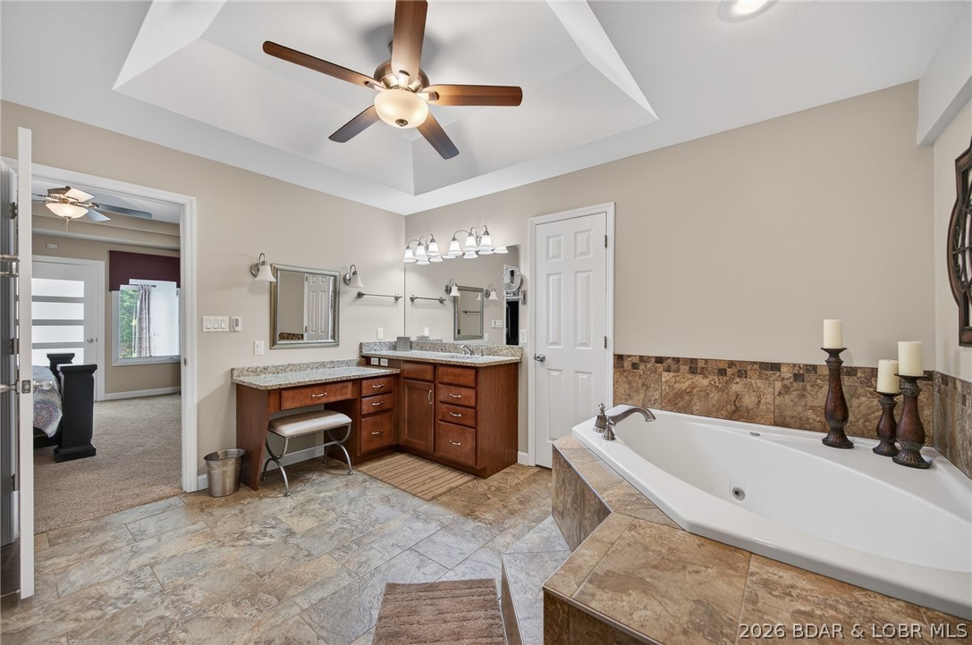 Lake Ozark, Missouri, 65049, United States, 5 Bedrooms Bedrooms, ,4 BathroomsBathrooms,Residential,Active,2019484