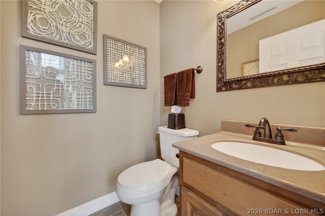 Lake Ozark, Missouri, 65049, United States, 5 Bedrooms Bedrooms, ,4 BathroomsBathrooms,Residential,Active,2019484