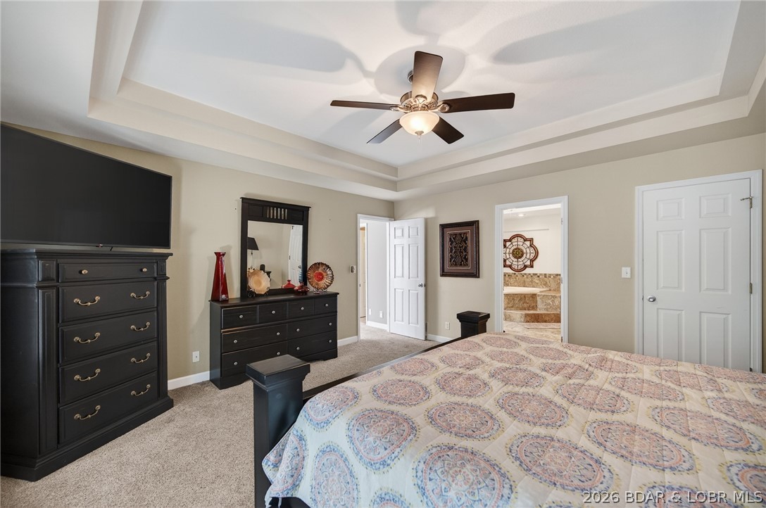 Lake Ozark, Missouri, 65049, United States, 5 Bedrooms Bedrooms, ,4 BathroomsBathrooms,Residential,Active,2019484