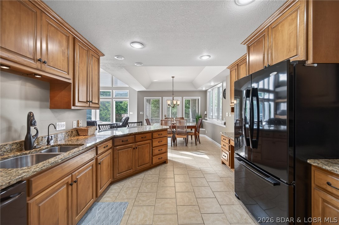 Lake Ozark, Missouri, 65049, United States, 5 Bedrooms Bedrooms, ,4 BathroomsBathrooms,Residential,Active,2019484