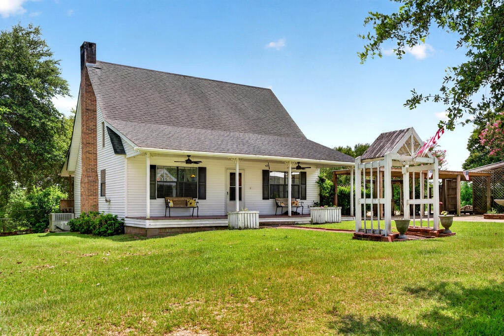 574 Slade Woodward Rd