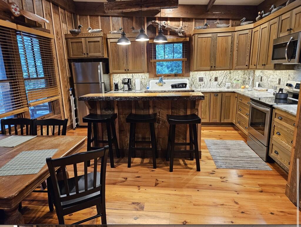 4921 Hwy 43 N