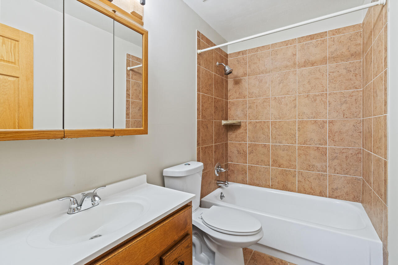 Council Bluffs, Iowa 51501, United States, 3 Bedrooms Bedrooms, ,1 BathroomBathrooms,Residential,Active,167597