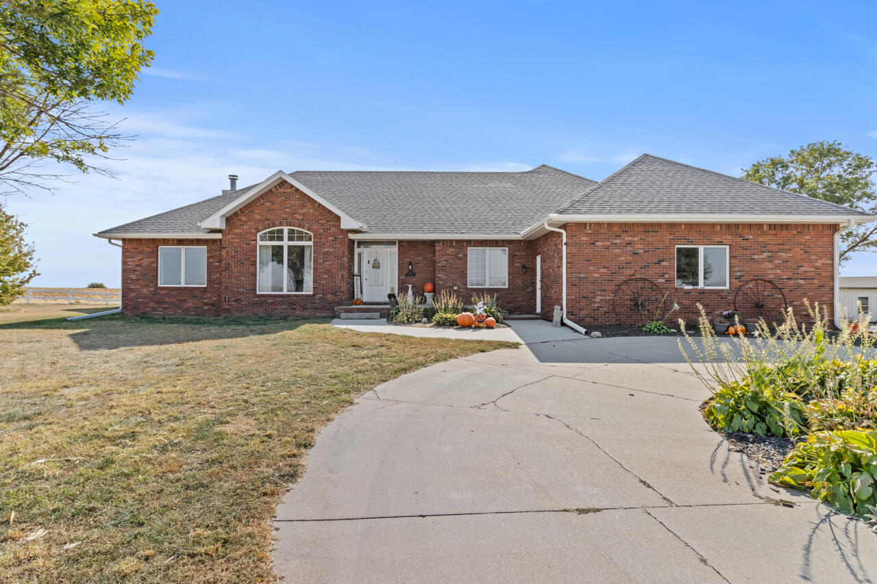 Council Bluffs, Iowa 51503, United States, 4 Bedrooms Bedrooms, ,4 BathroomsBathrooms,Residential,Active,78925