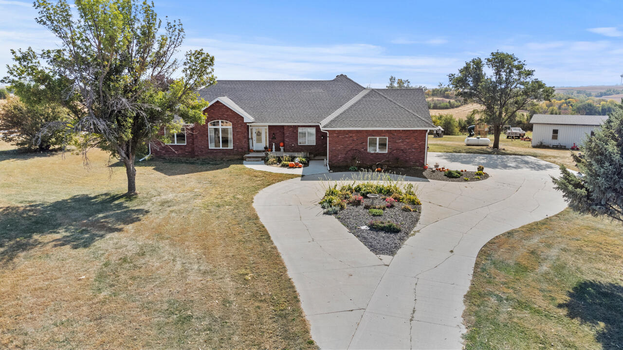 Council Bluffs, Iowa 51503, United States, 4 Bedrooms Bedrooms, ,4 BathroomsBathrooms,Residential,Active,78925