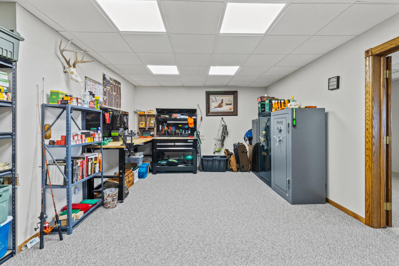 Council Bluffs, Iowa 51503, United States, 4 Bedrooms Bedrooms, ,4 BathroomsBathrooms,Residential,Active,78925