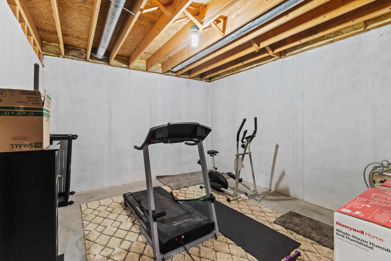 Council Bluffs, Iowa 51503, United States, 4 Bedrooms Bedrooms, ,4 BathroomsBathrooms,Residential,Active,78925