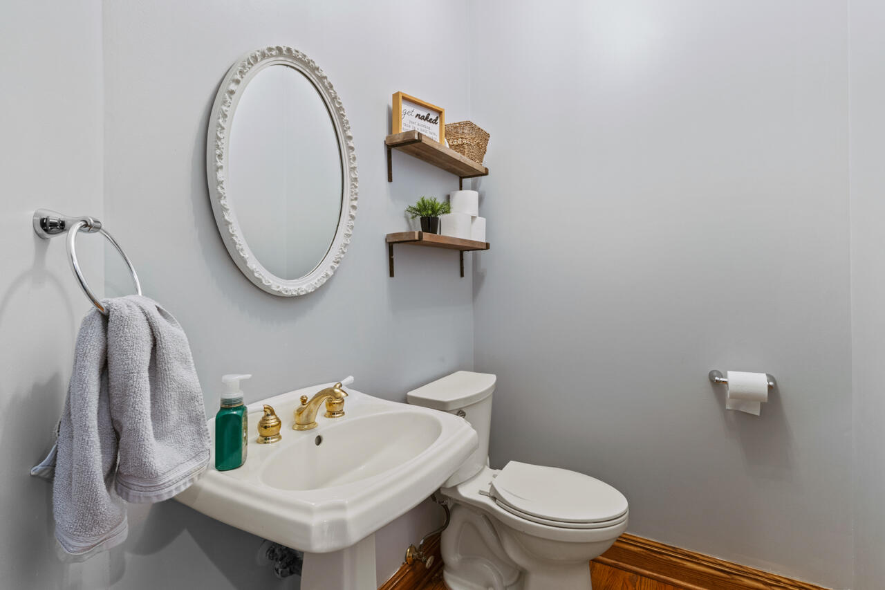 Council Bluffs, Iowa 51503, United States, 4 Bedrooms Bedrooms, ,4 BathroomsBathrooms,Residential,Active,78925