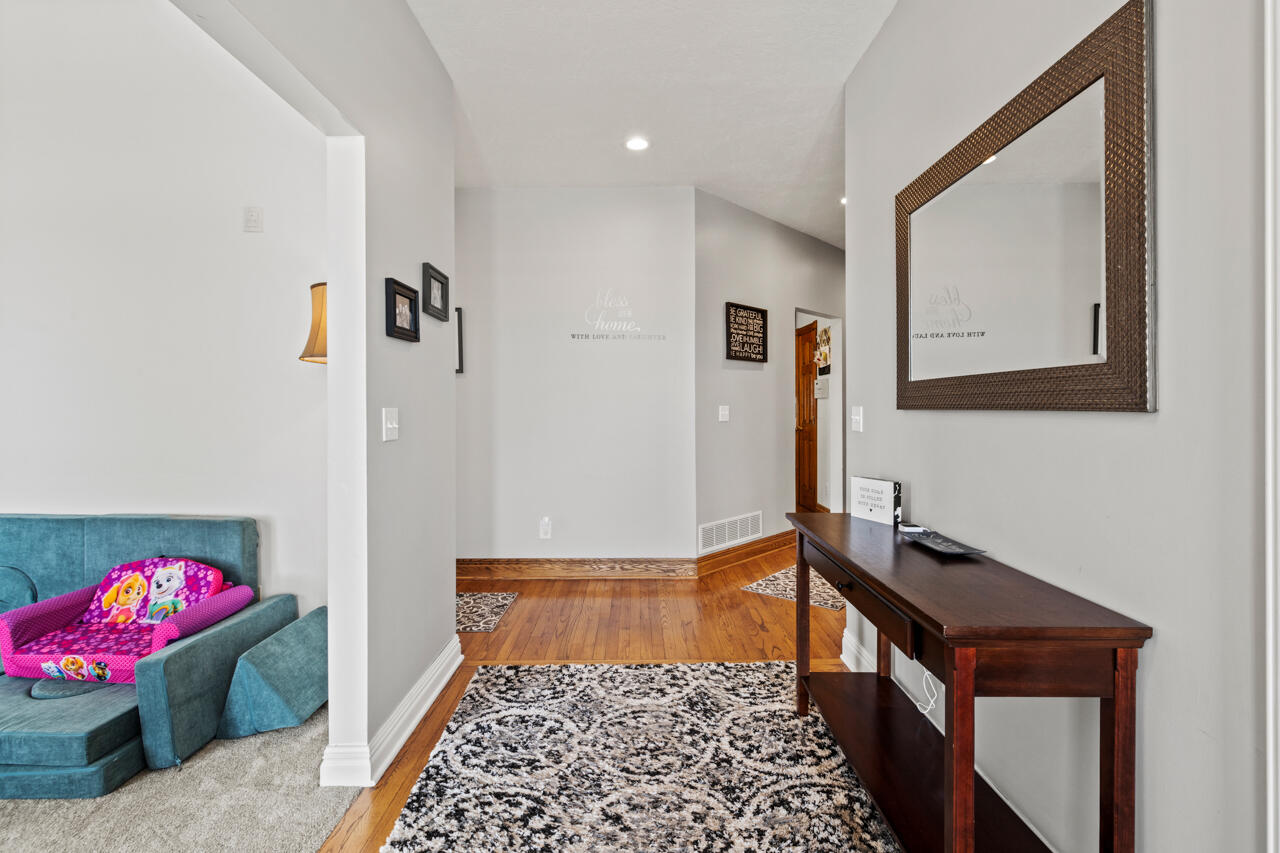 Council Bluffs, Iowa 51503, United States, 4 Bedrooms Bedrooms, ,4 BathroomsBathrooms,Residential,Active,78925