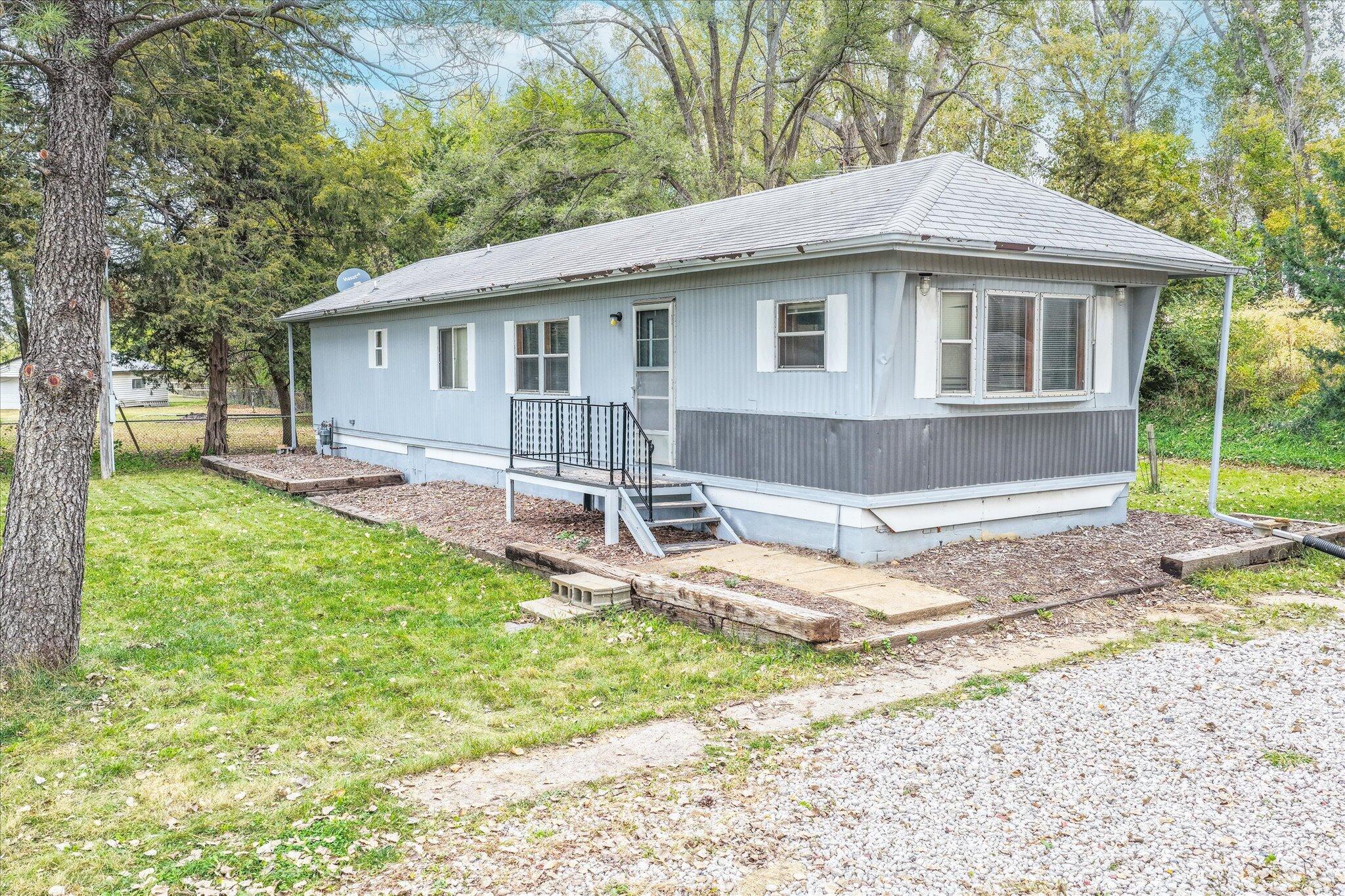 Council Bluffs, Iowa 51503, United States, 2 Bedrooms Bedrooms, ,1 BathroomBathrooms,Residential,Active,227640