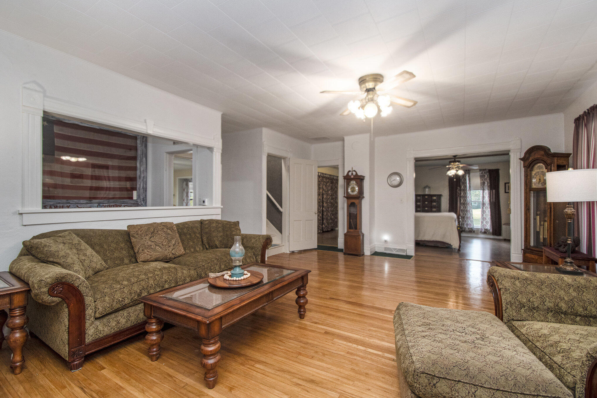 Beebeetown, Iowa 51546, United States, 5 Bedrooms Bedrooms, ,2 BathroomsBathrooms,Residential,Active,86222