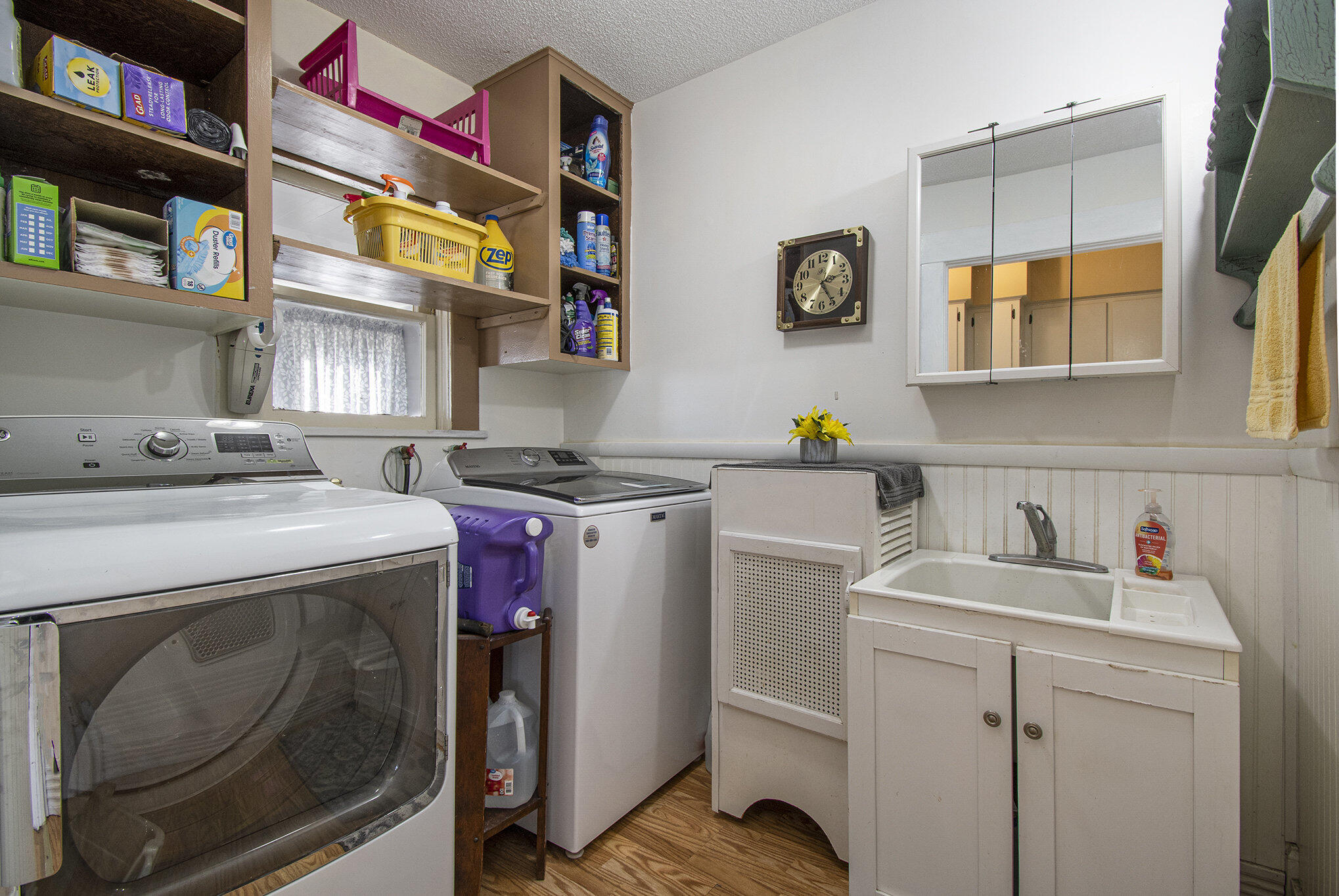 Beebeetown, Iowa 51546, United States, 5 Bedrooms Bedrooms, ,2 BathroomsBathrooms,Residential,Active,86222