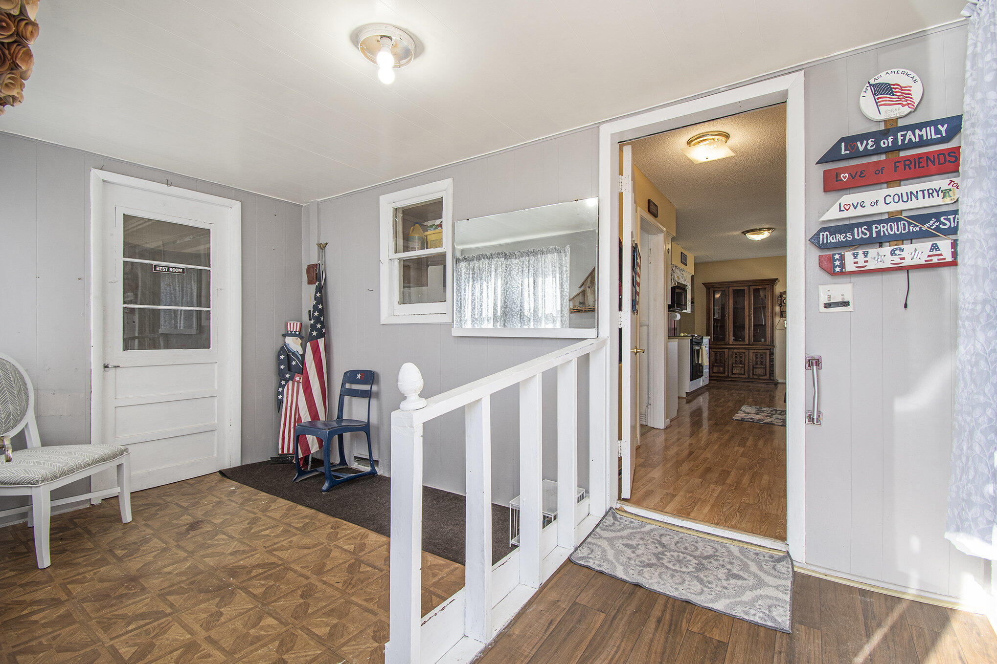 Beebeetown, Iowa 51546, United States, 5 Bedrooms Bedrooms, ,2 BathroomsBathrooms,Residential,Active,86222