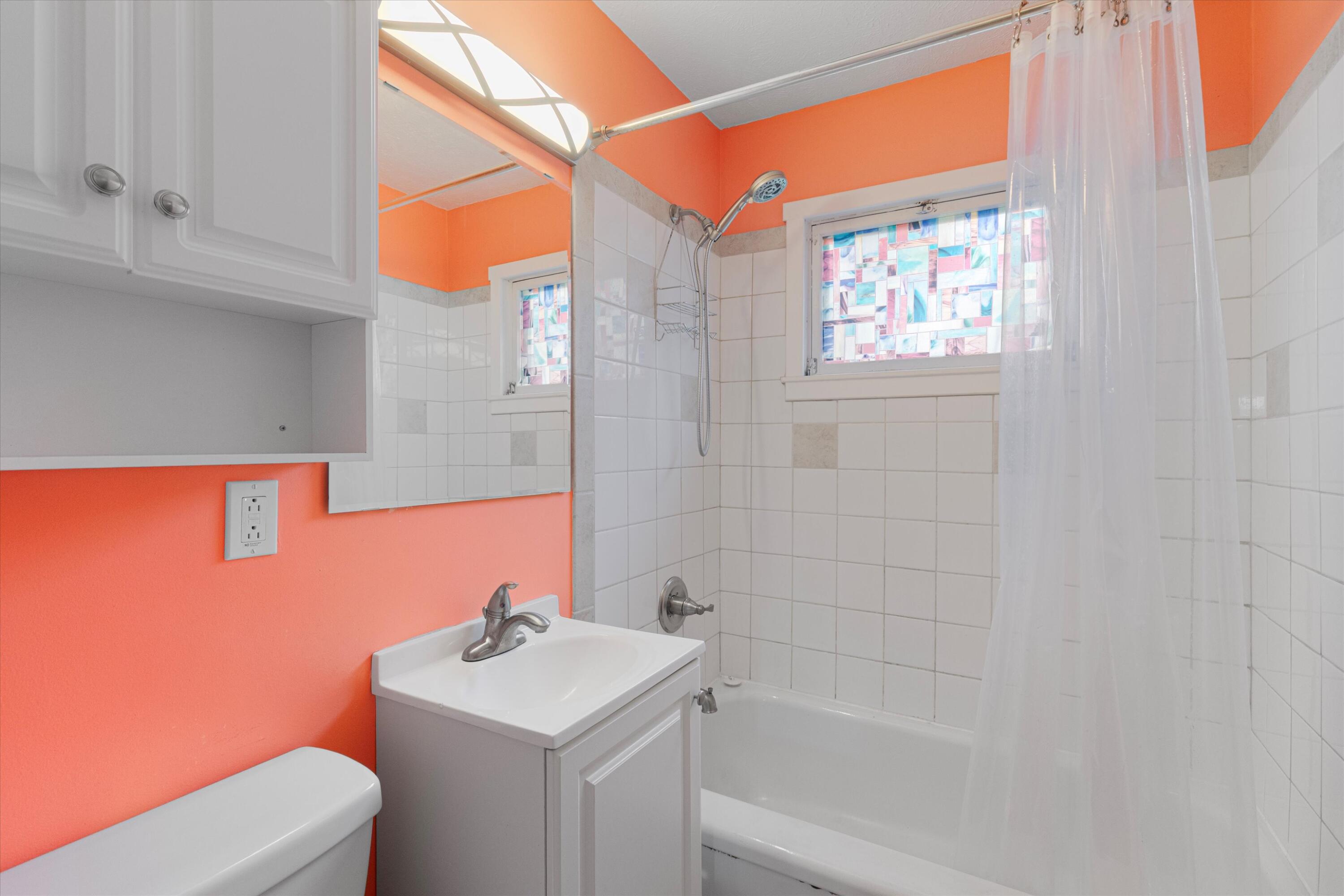 Council Bluffs, Iowa 51501, United States, 2 Bedrooms Bedrooms, ,1 BathroomBathrooms,Residential,Active,117468