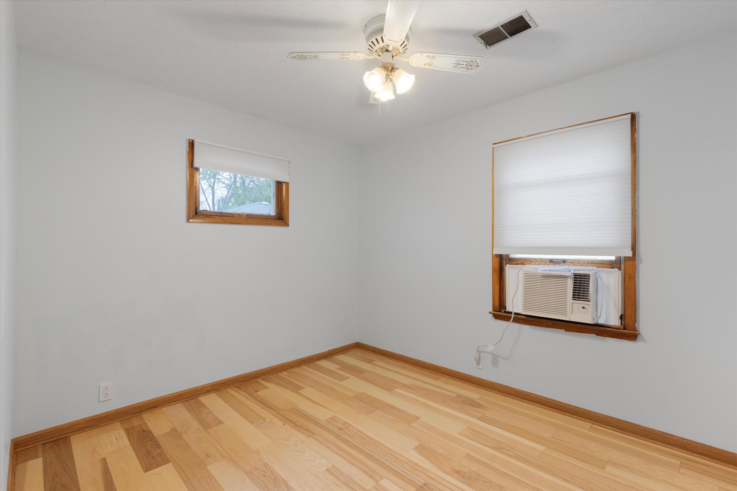 Council Bluffs, Iowa 51501, United States, 2 Bedrooms Bedrooms, ,1 BathroomBathrooms,Residential,Active,117468