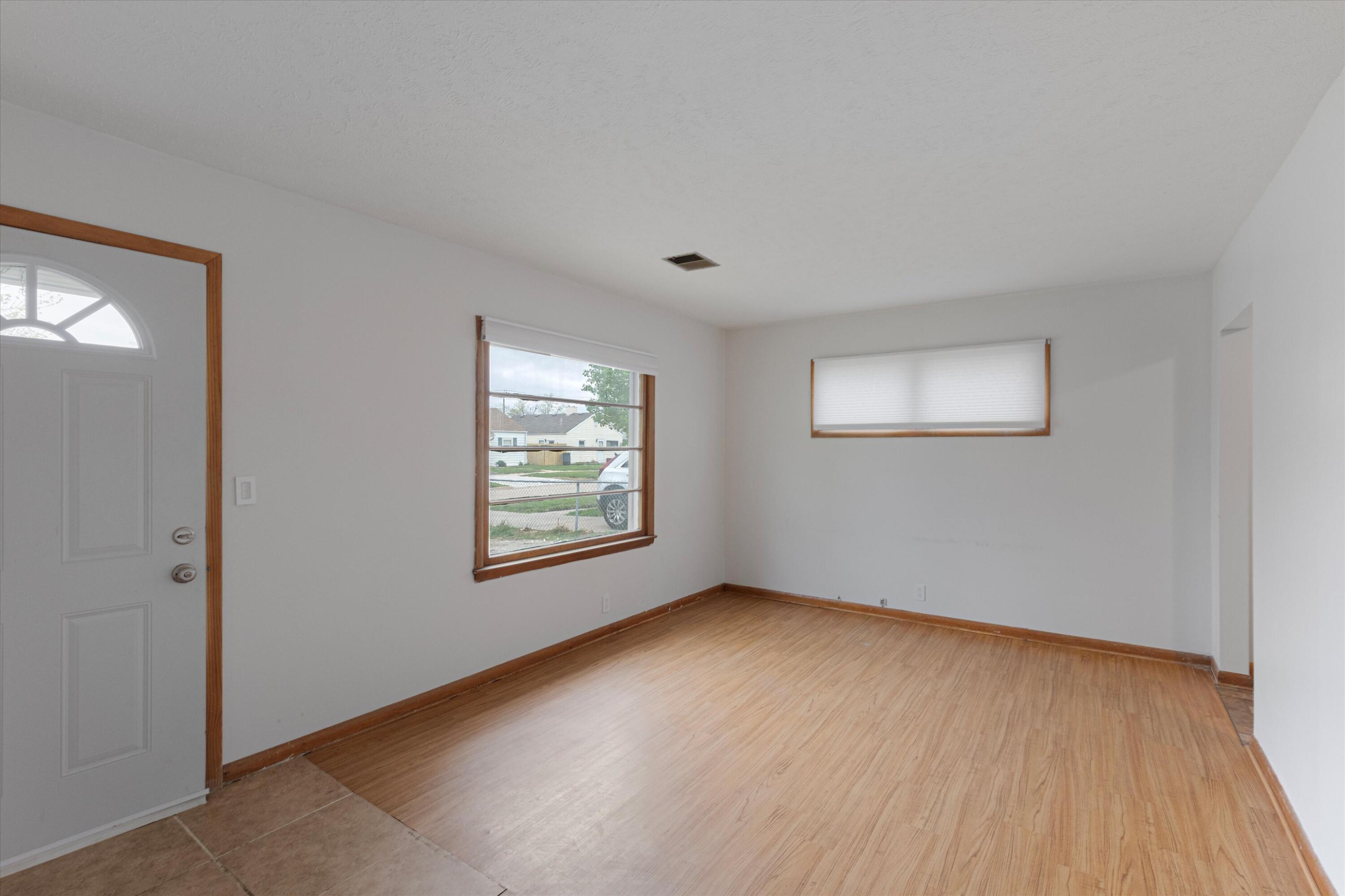 Council Bluffs, Iowa 51501, United States, 2 Bedrooms Bedrooms, ,1 BathroomBathrooms,Residential,Active,117468