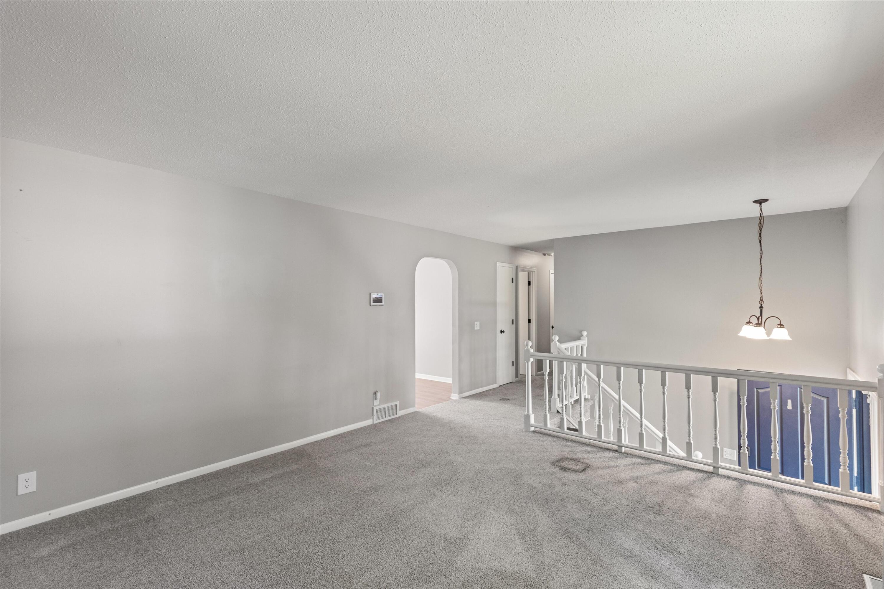 Council Bluffs, Iowa 51503, United States, 3 Bedrooms Bedrooms, ,3 BathroomsBathrooms,Residential,Contingent,193149