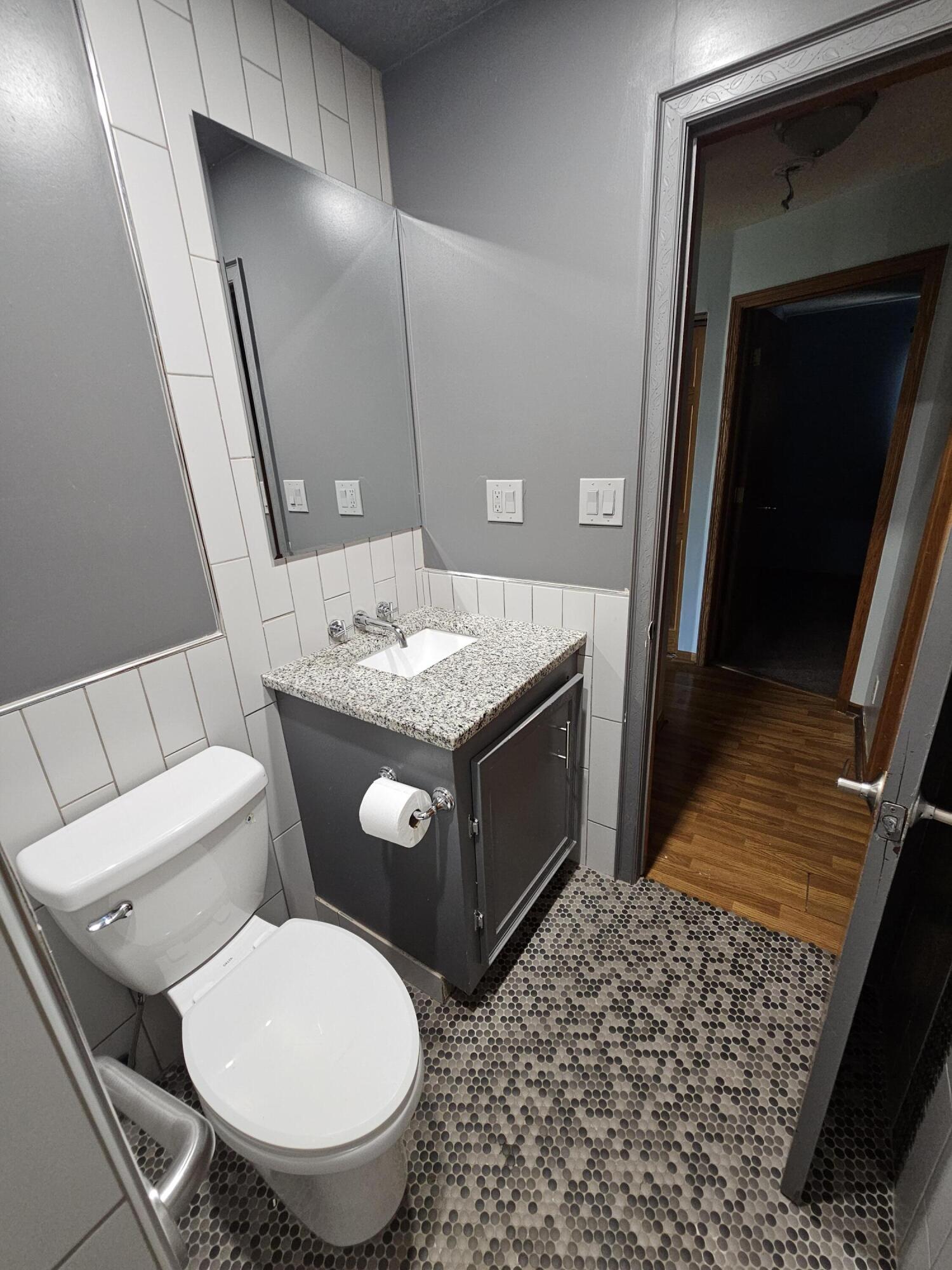 Council Bluffs, Iowa 51501, United States, 2 Bedrooms Bedrooms, ,1 BathroomBathrooms,Residential,Pending,167786