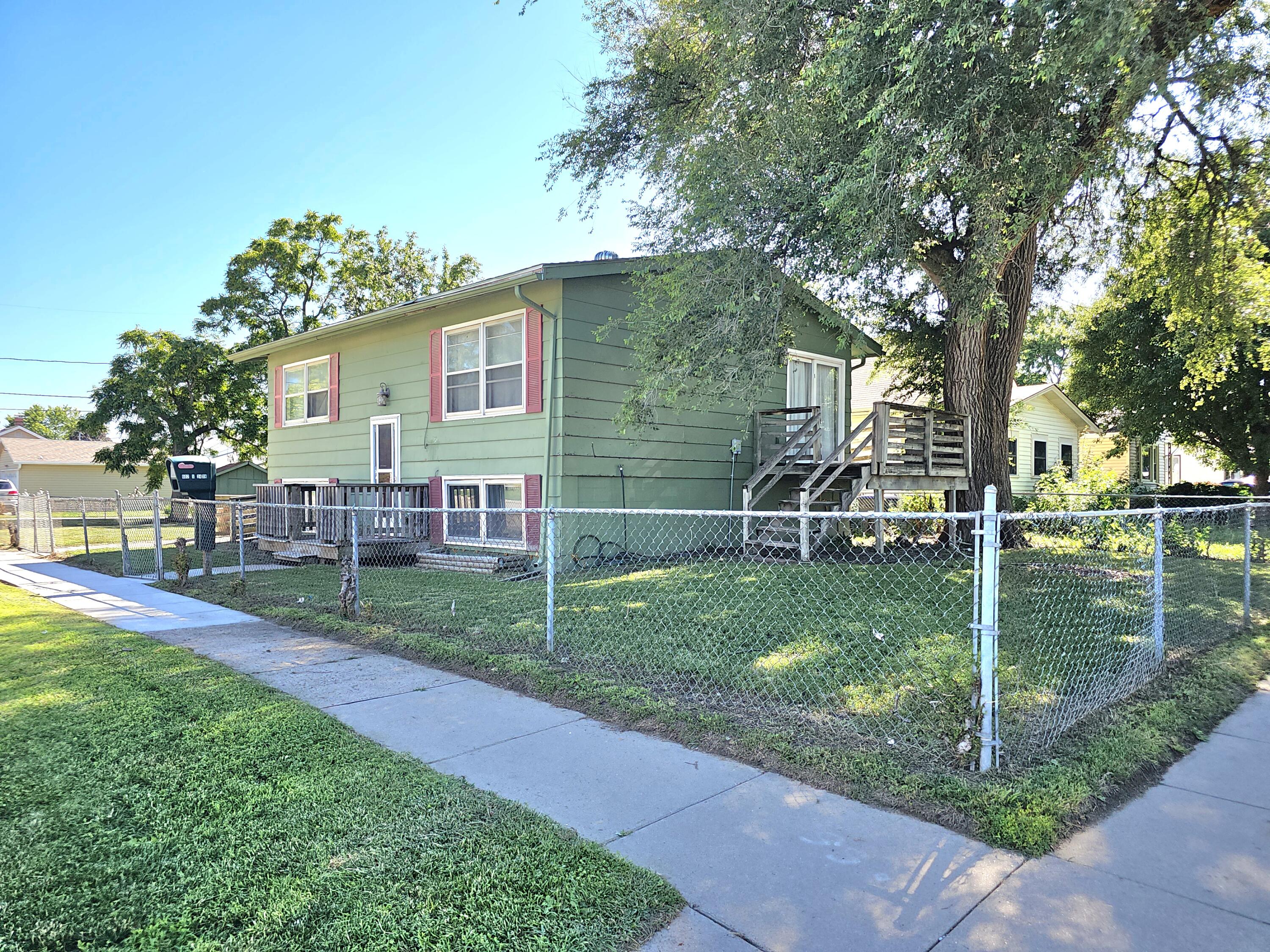 Council Bluffs, Iowa 51501, United States, 2 Bedrooms Bedrooms, ,1 BathroomBathrooms,Residential,Pending,167786