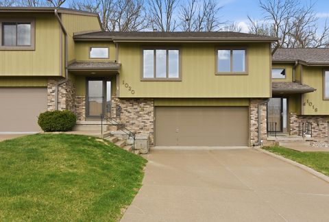 Photo of 1020 ARBOR RIDGE Circle, COUNCIL BLUFFS, IA 51503 (MLS # 26-617)