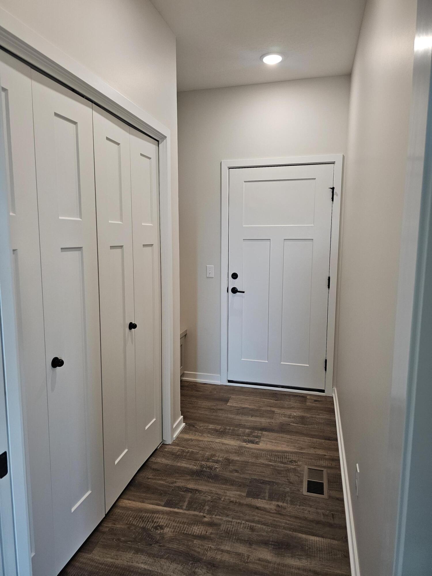 Neola, Iowa 51559, United States, 4 Bedrooms Bedrooms, ,3 BathroomsBathrooms,Residential,Pending,109737