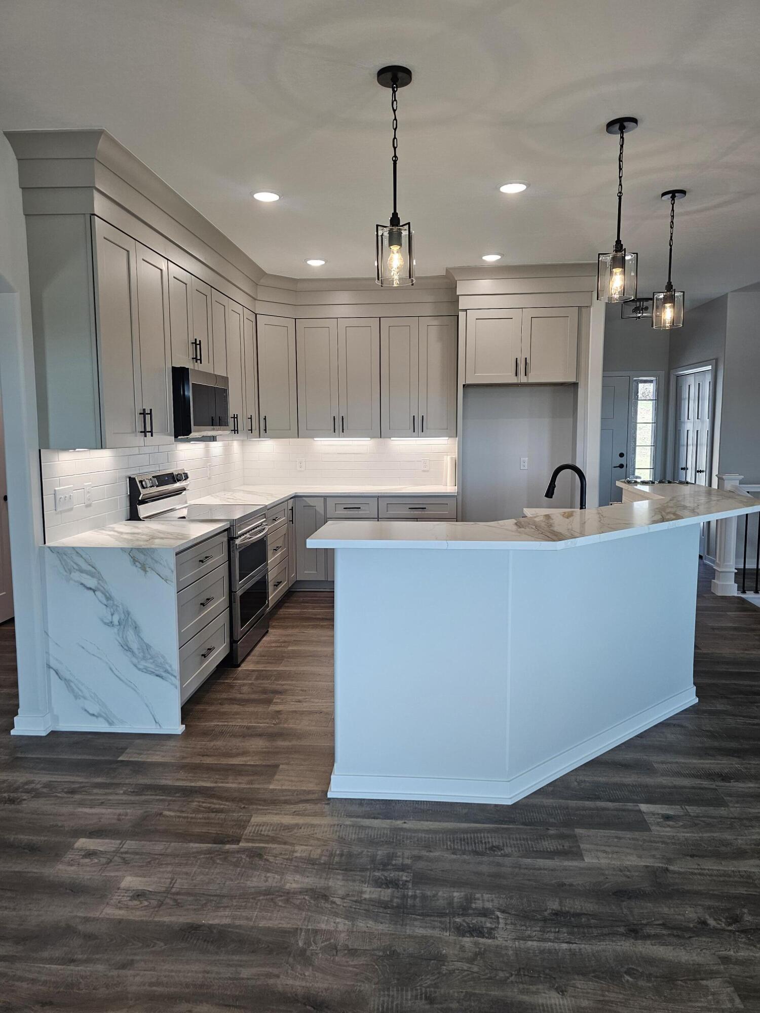 Neola, Iowa 51559, United States, 4 Bedrooms Bedrooms, ,3 BathroomsBathrooms,Residential,Pending,109737