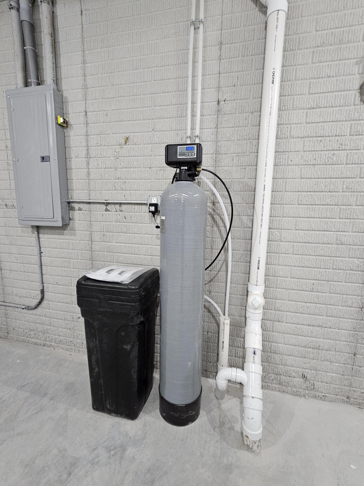 Neola, Iowa 51559, United States, 4 Bedrooms Bedrooms, ,3 BathroomsBathrooms,Residential,Pending,109737