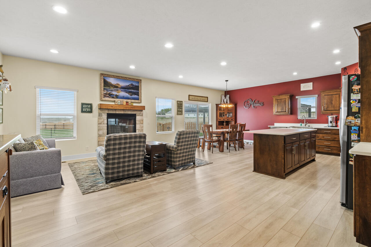 Glenwood, Iowa 51534, United States, 4 Bedrooms Bedrooms, ,3 BathroomsBathrooms,Residential,Active,113264