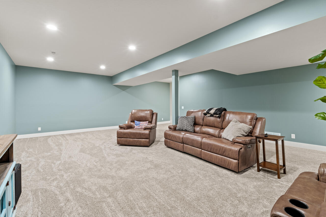 Glenwood, Iowa 51534, United States, 4 Bedrooms Bedrooms, ,3 BathroomsBathrooms,Residential,Active,113264