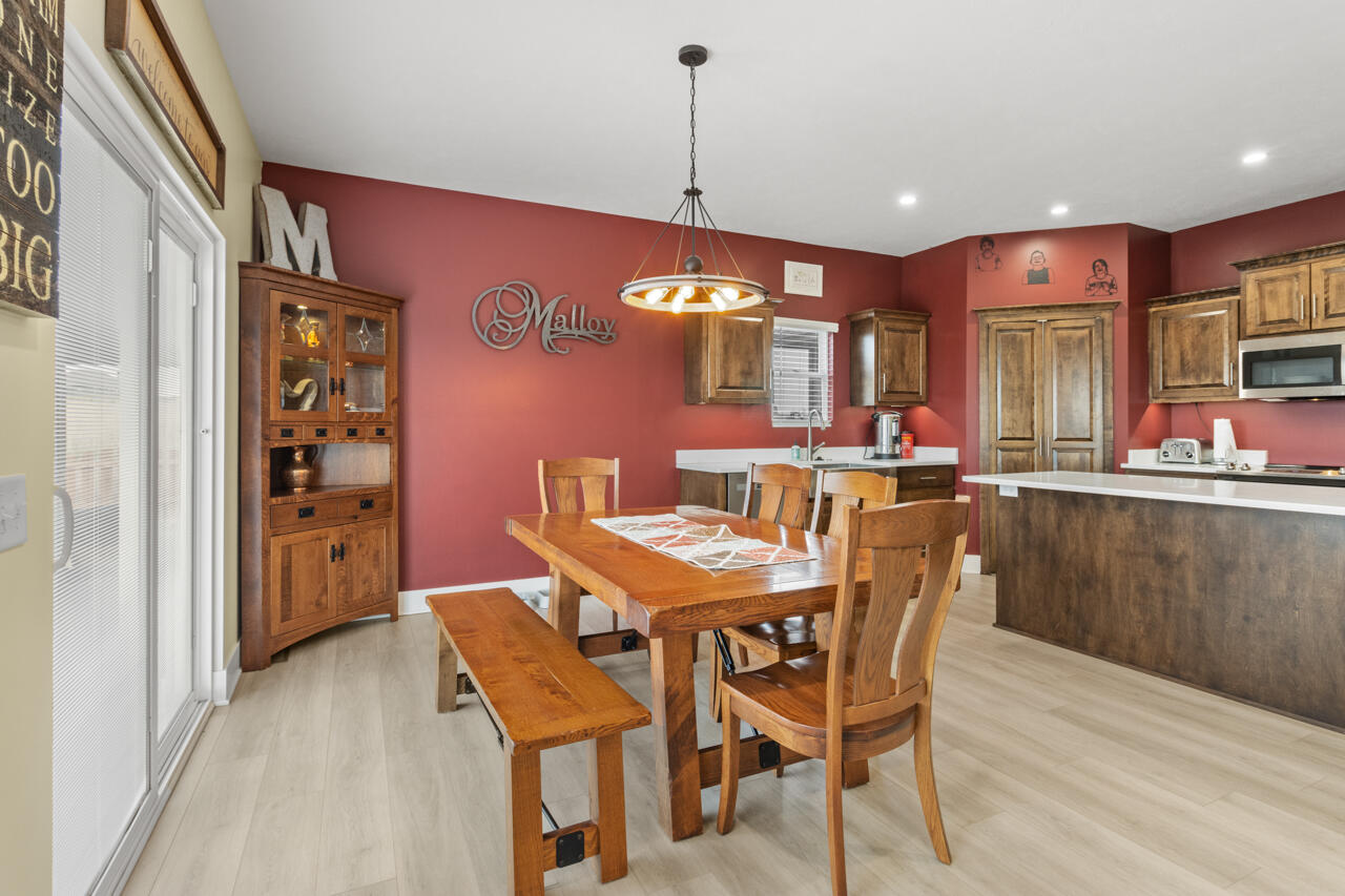 Glenwood, Iowa 51534, United States, 4 Bedrooms Bedrooms, ,3 BathroomsBathrooms,Residential,Active,113264