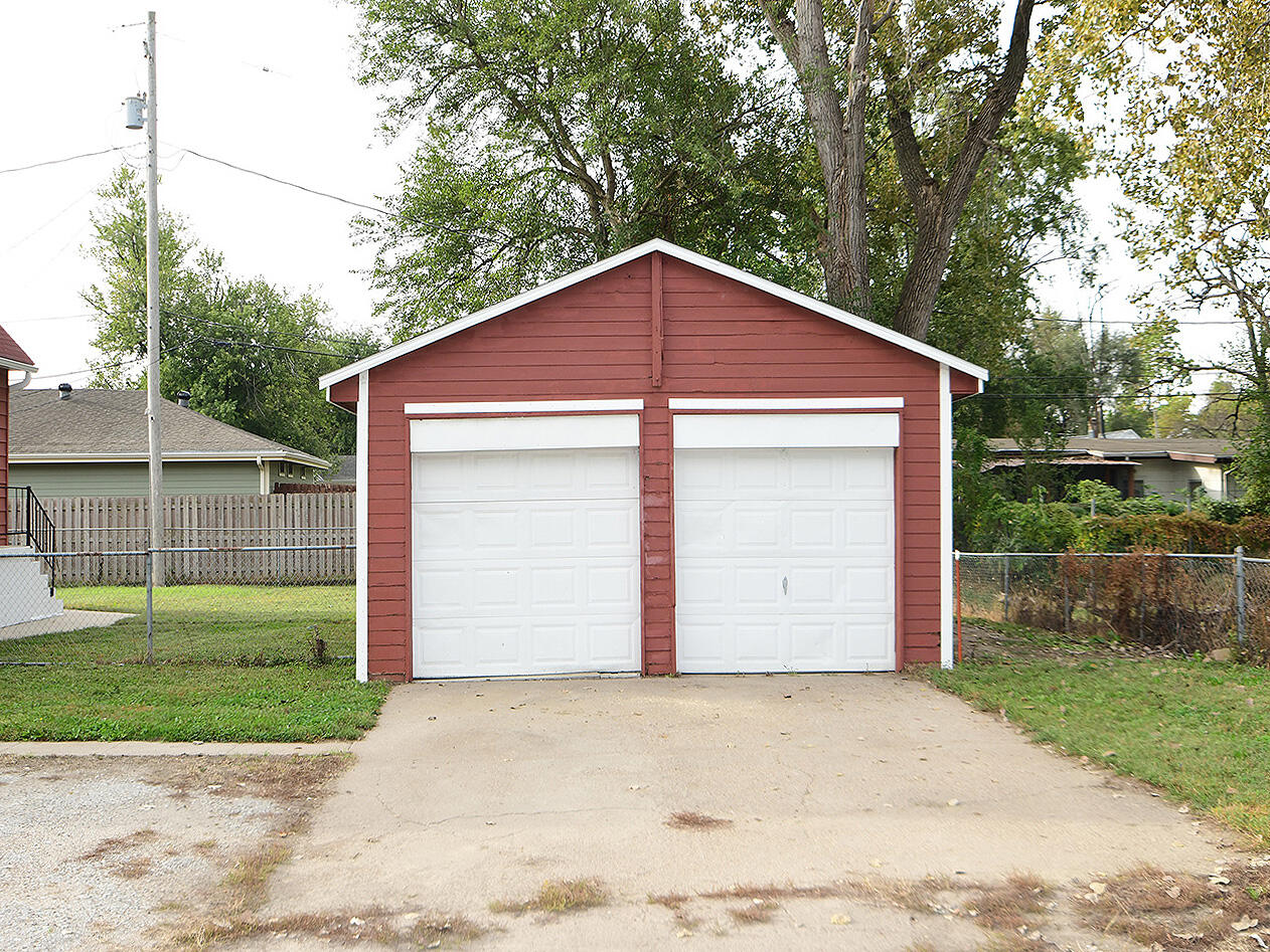 Carter Lake, Iowa 51510, United States, 2 Bedrooms Bedrooms, ,2 BathroomsBathrooms,Residential,Active,220214